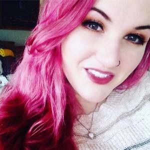 Meet your Posher, Courtney